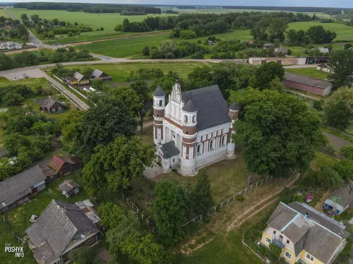 Царква ў вёсцы Мураванка