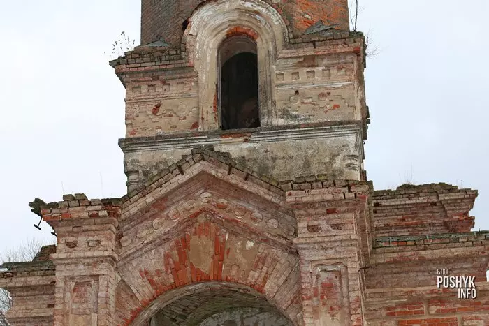 Занядбаная царква ў Слабодцы