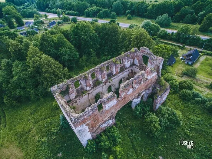Руіны храма у вёсцы Наваспаск