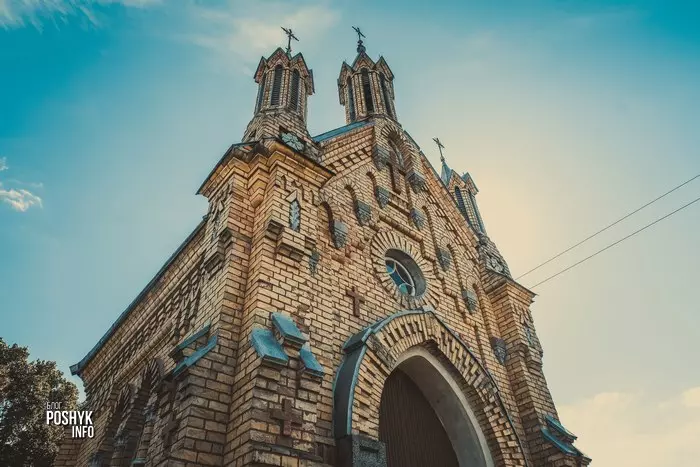 Неагатычная капліца-пахавальня ў Лебедзеве Неагатычная капліца-пахавальня ў Лебедзеве