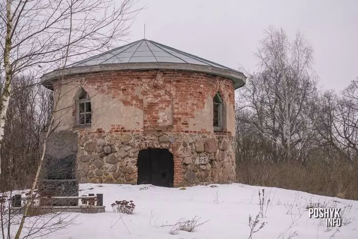 Капліца-пахавальня роду Дыбоўскіх у вёсцы Новая Рудзіца Капліца-пахавальня роду Дыбоўскіх у вёсцы Новая Рудзіца