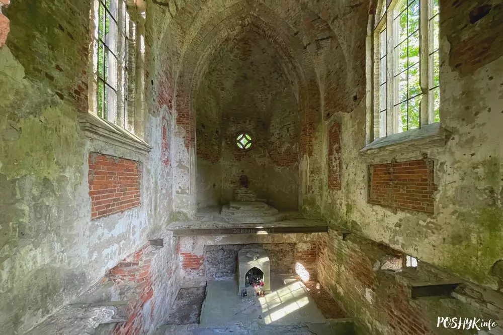 Капліца Рэйтанаў фота ўнутры Капліца Рэйтанаў фота ўнутры