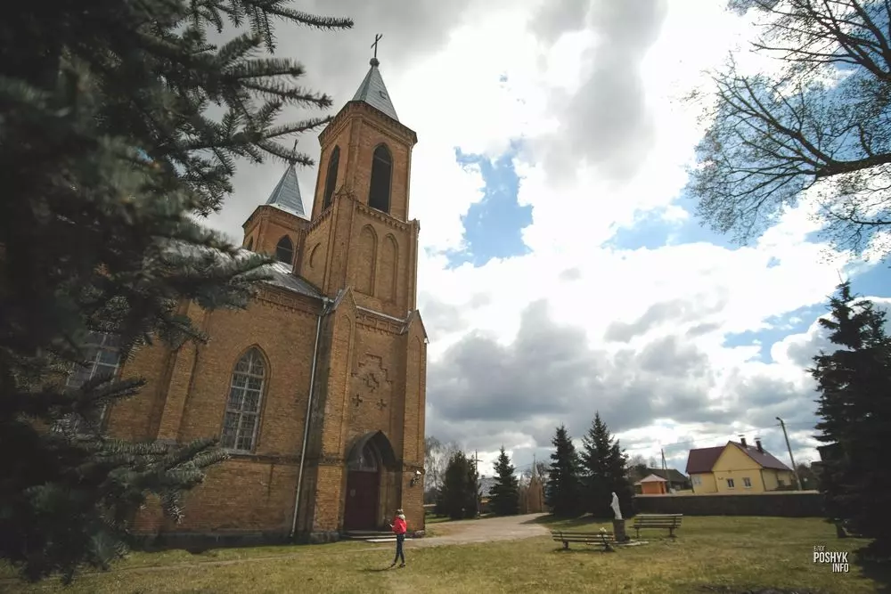 Касцёл у аграгарадку Трабы Касцёл у аграгарадку Трабы