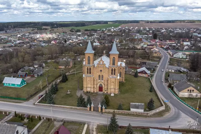 Неагатычны касцёл Нараджэння Найсвяцейшай Дзевы Марыі ў Трабах Касцёл у аграгарадку Трабы