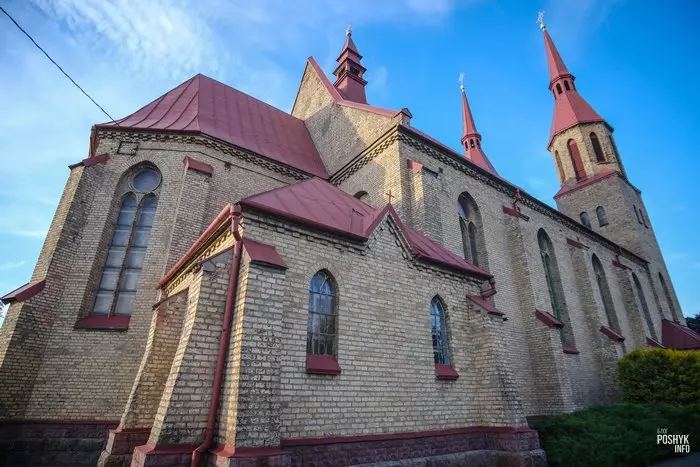Каталіцкі храм у Зэльве Касцёл Зэльва