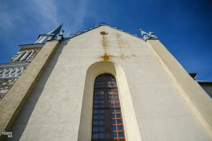 Ражанка - дзіўны касцёл Ражанка - дзіўны касцёл