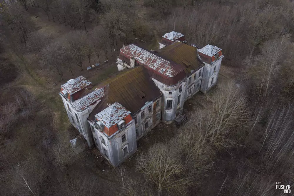 Старадаўняя сядзіба ў вёсцы Жалудок