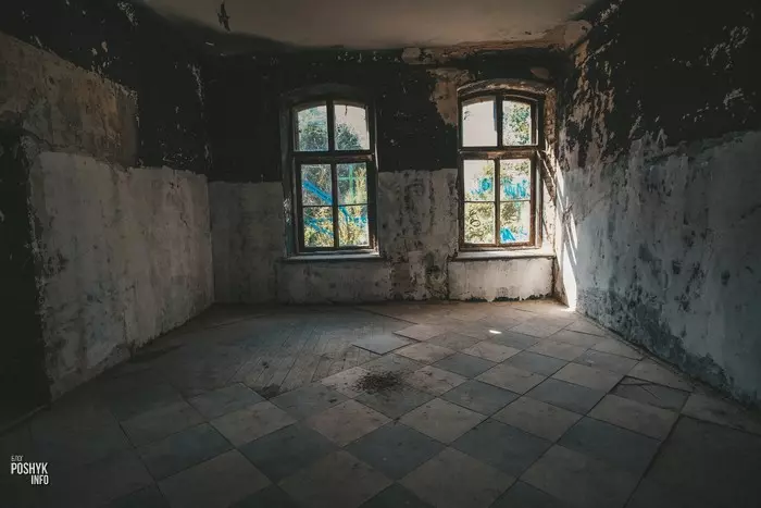 Сядзіба Жалудок унутры