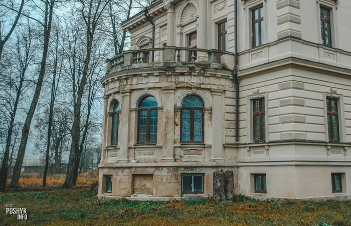 Сядзіба ў пасёлку Лынтупы.