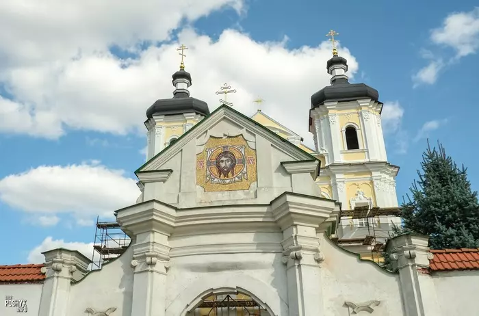 Царква ў вёсцы Юравічы