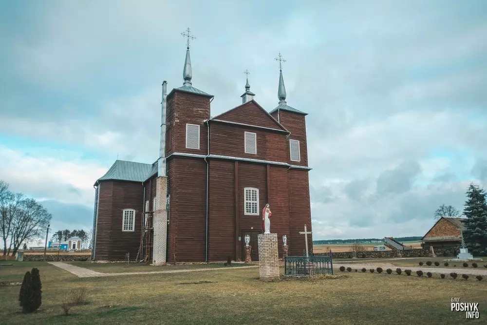 Воўпа драўляны касцёл 18 ст.