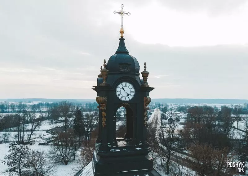 Гадзінік на касцёле ў Воўчыне