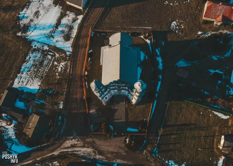 Незвычайны выгнуты касцёл у Беларусі