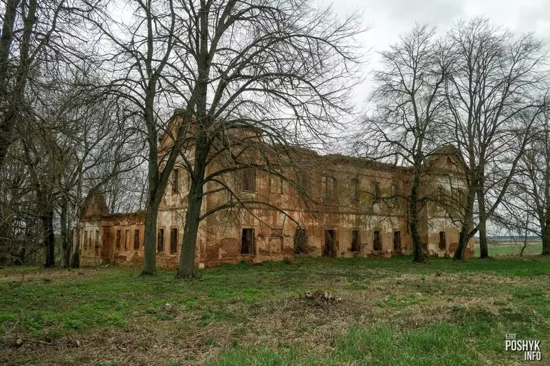 Маёнтак Вайніловічаў у вёсцы Макраны
