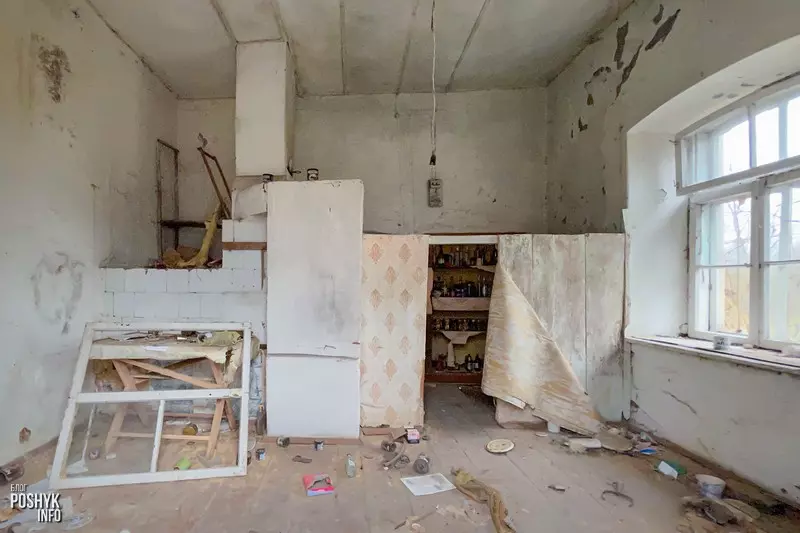 Занядбаная сядзіба ў Стралкаве Занядбаная сядзіба ў Стралкаве