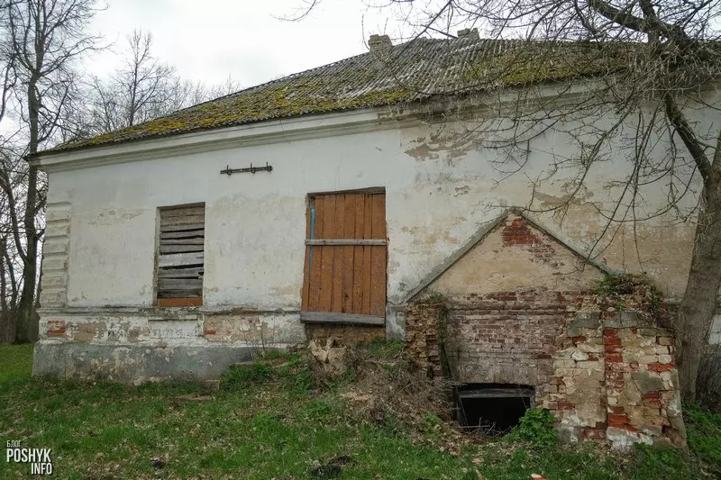 Закінутая сядзіба Туча Закінутая сядзіба