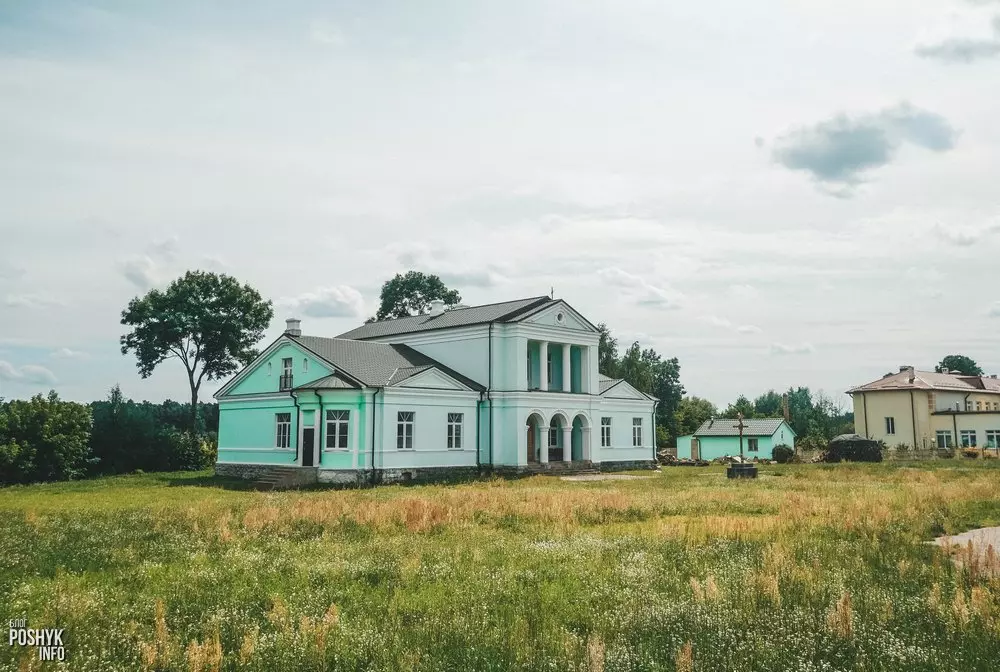 Сядзіба Азнабішыных у вёсцы Масты Правыя Славутасці Беларусі - Правыя Масты