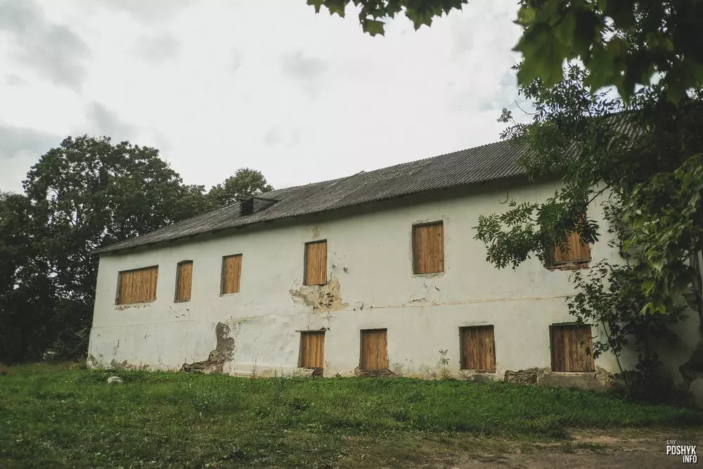 Асвея занядбаны корпус кляштара Асвея занядбаны корпус кляштара