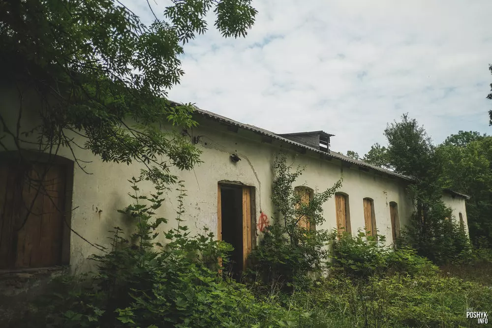 Што за закінуты будынак у Асвеі? Што за закінуты будынак у Асвеі?