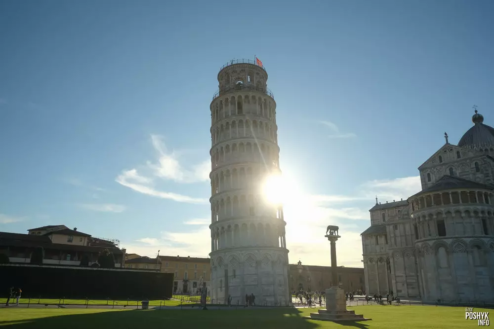 Чаму Пізанская вежа пад нахілам?