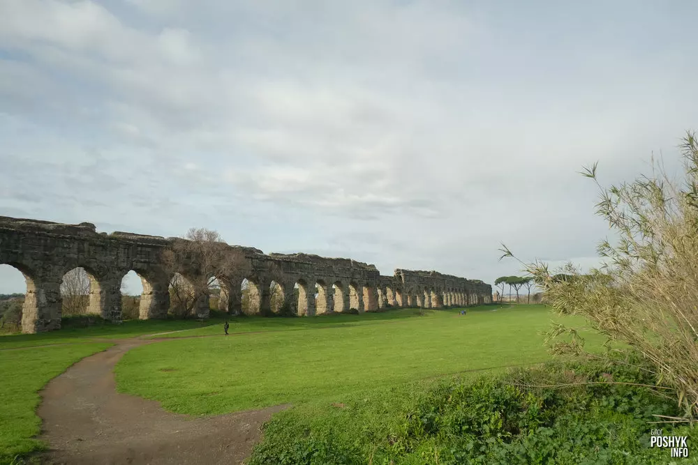 Руіны старажытнарымскага акведука Аква-Клаўдзія Незвычайныя славутасці ў Рыме