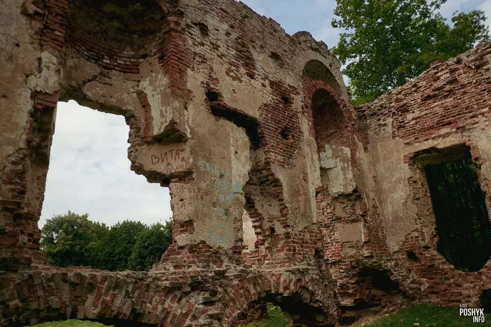 Цікавосткі Беларусі - Асвея Руіны палаца Гільзенаў у Асвеі