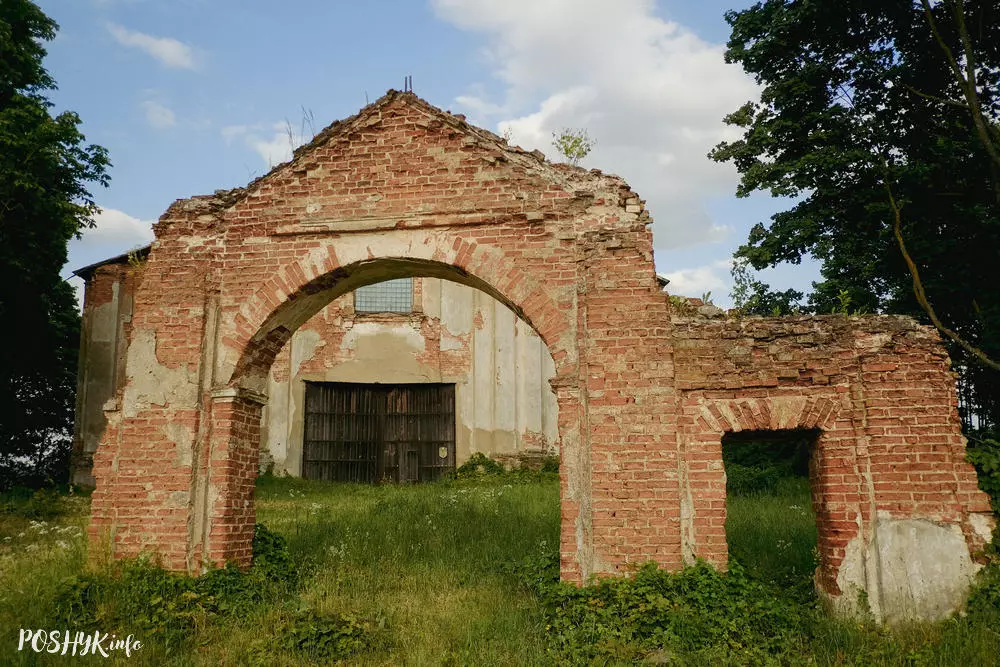 Брама Грынявічы Руіны брамы ў Грынявічах