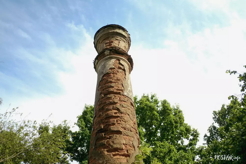 Цікавосткі Беларусі: мемарыяльная калона ў вёсцы Асошніках Цікавосткі Беларусі: мемарыяльная калона ў вёсцы Асошніках