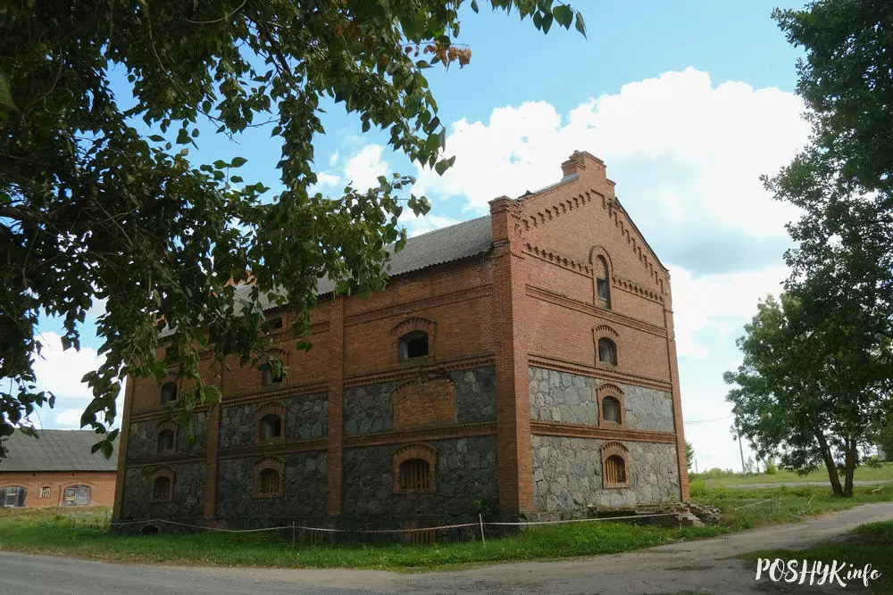 Руіны ў вёсцы Полымя Руіны ў вёсцы Полымя