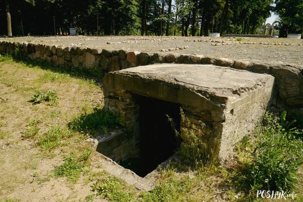 Падмуркі палаца Тышкевічаў у Свіслачы Падмуркі палаца Тышкевічаў у Свіслачы