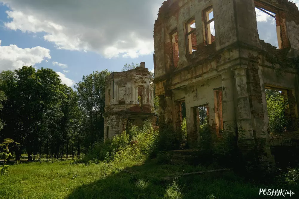 Былая сядзіба Свяцкіх Руіны сядзібы Полымя