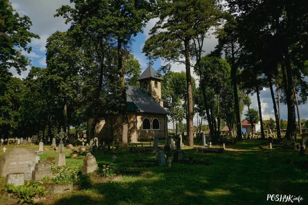 Капліца Святой Барбары на старажытных могілках у Лідзе