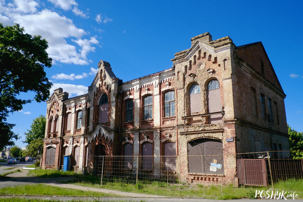 Красивое здание в Барановичах