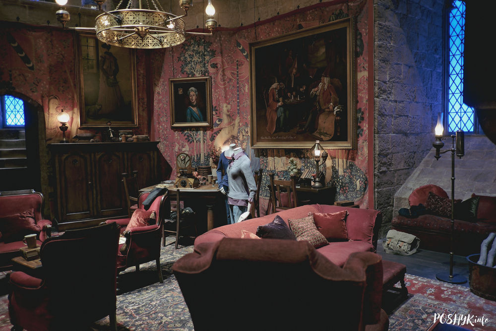 Gryffindor living room