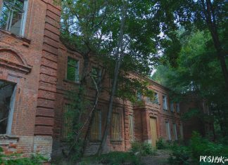 Закінутая сядзіба Ваньковічаў-Аскеркаў у вёсцы Рудакоў Закінутая сядзіба Ваньковічаў-Аскеркаў у вёсцы Рудакоў