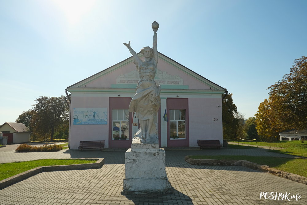 Што паглядзець у Карэлічах?