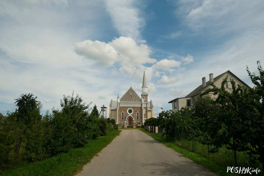 Касцёл Святых Пятра і Паўла ў мястэчку Ражанка