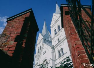 “Белы лебедзь” – касцёл Божага Провіду Слабодка Касцёлы ў Слабодцы