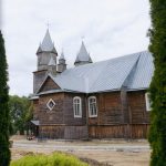 Драўляны касцёл у Кемелішках Незвычайны драўляны касцёл у вёсцы Кемелішкі