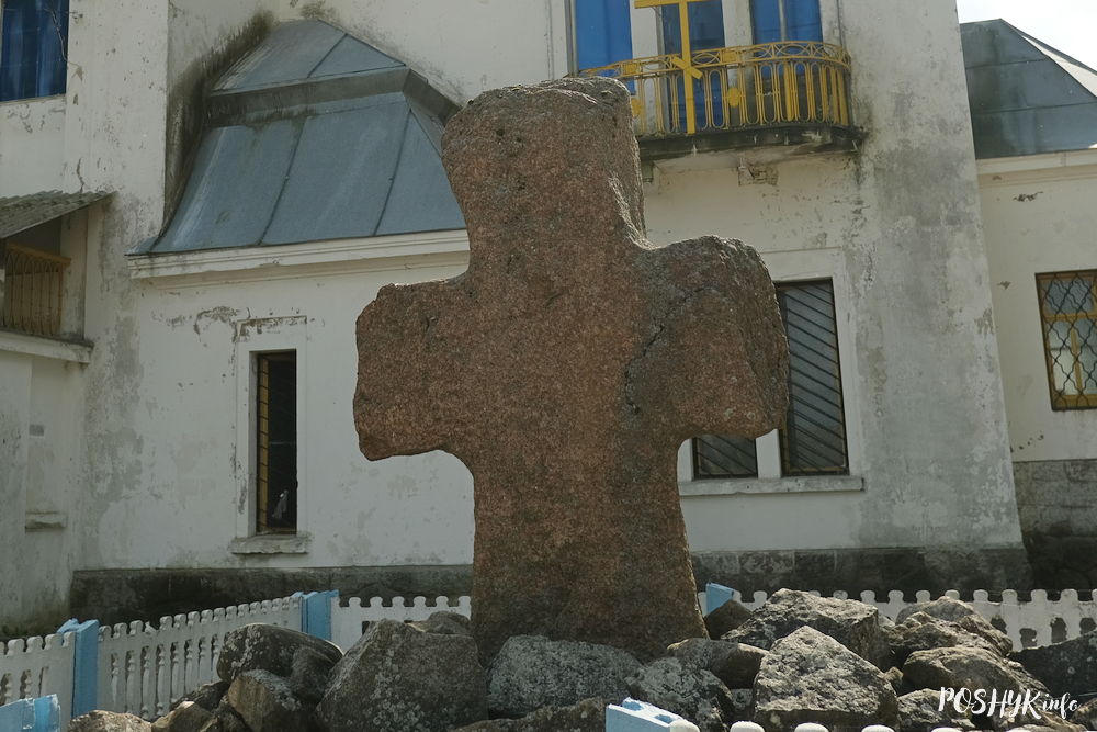 Крыж у вёсцы Межава