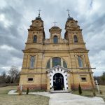 Касцёл Божага Цела ў вёсцы Дварэц Касцёл Дварэц