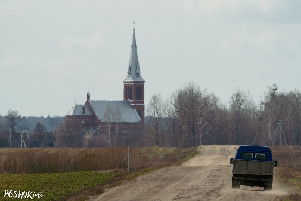 Неагатычны касцёл у вёсцы Каменка