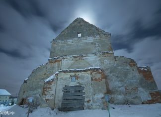 Занядбаны касцёл у вёсцы Новыя Навасёлкі Касцёл Новыя Навасёлкі