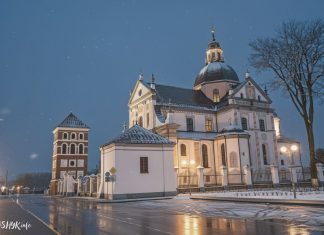Фарны касцёл Божага Цела ў Нясвіжы Касцёл у Нясвіжы
