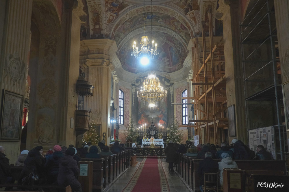 Нясвіж касцёл унутры