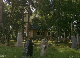 Капліца Святой Барбары на старых могілках у Лідзе Капліца Святой Барбары ў Лідзе