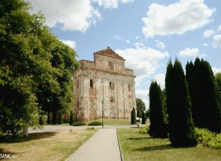 Руіны кармеліцкага касцёла ў Вялікай Бераставіцы