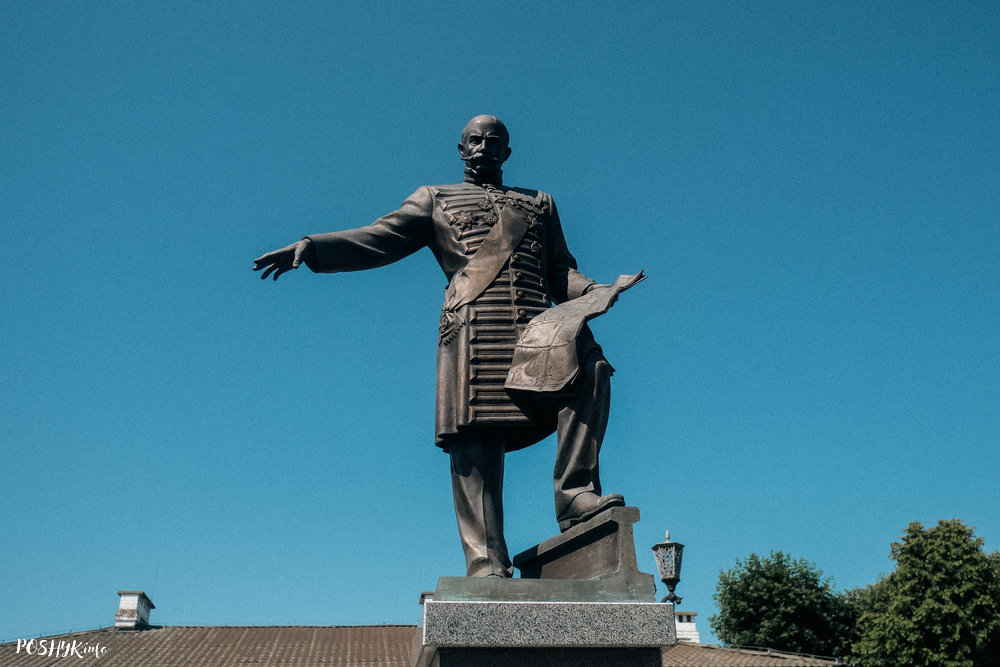 Помнік Апалона Крывашэіна ў Шклове
