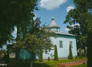 Драўляная царква 1817 года ў вёсцы Альгомель Драўляная царква 1817 года ў вёсцы Альгомель